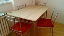 Kuchyňský stůl a židle 