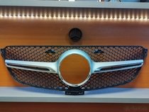Prodám přední masku ( gril) na Mercedes Benz 